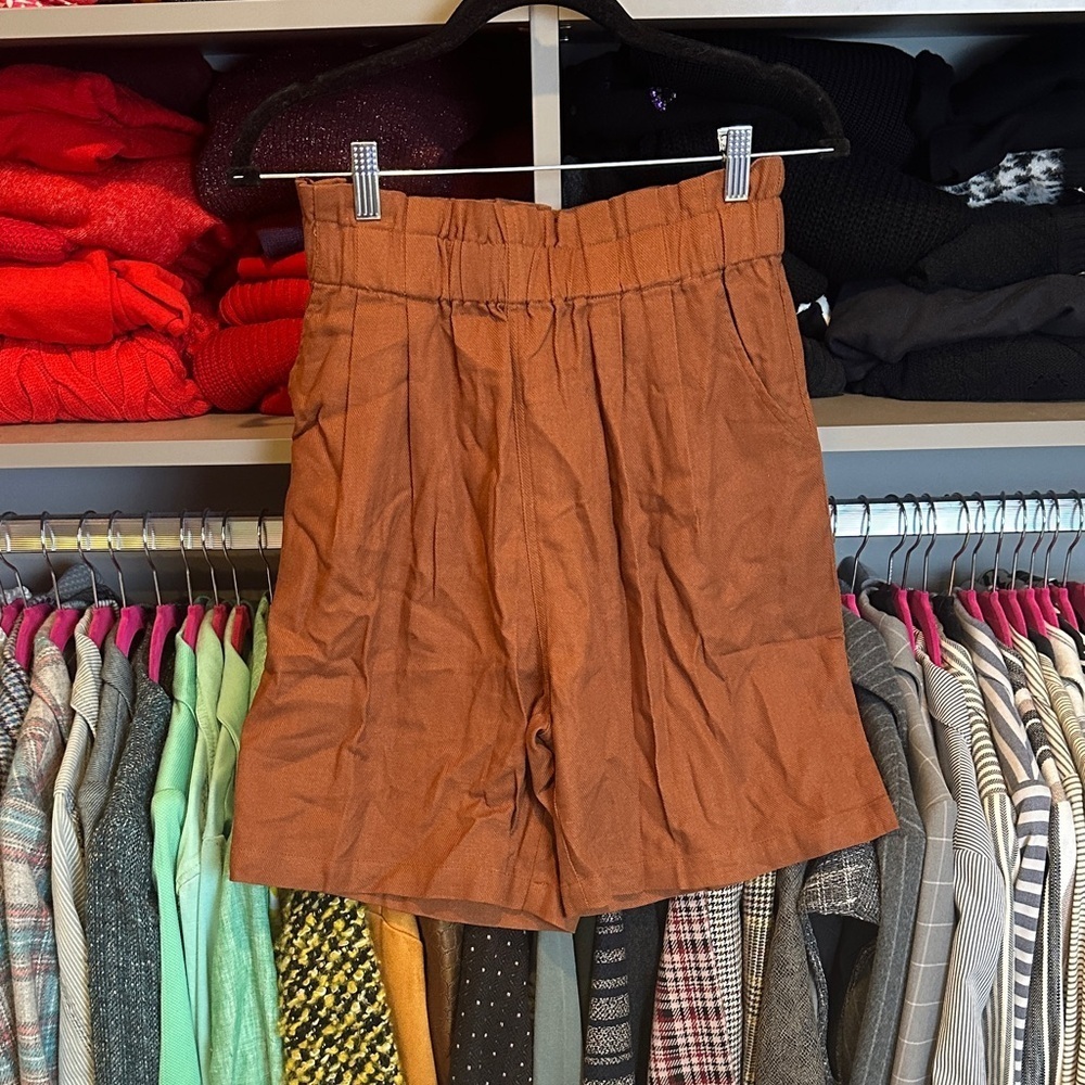 Lush brown linen/cotton blend elastic waistband 2 pocket shorts size S NWT